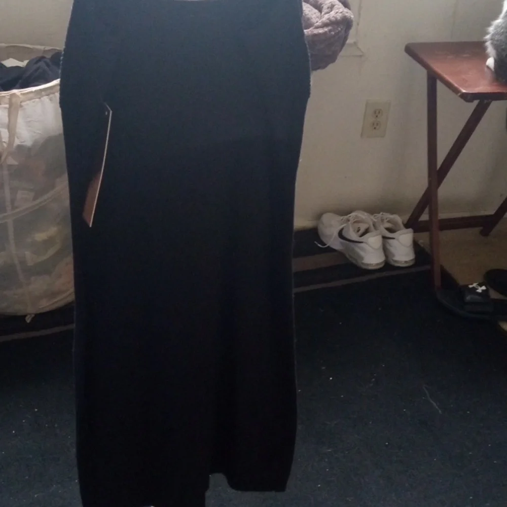 Women's*Gold Chain* Black Strap Dress - Picture 6 of 7